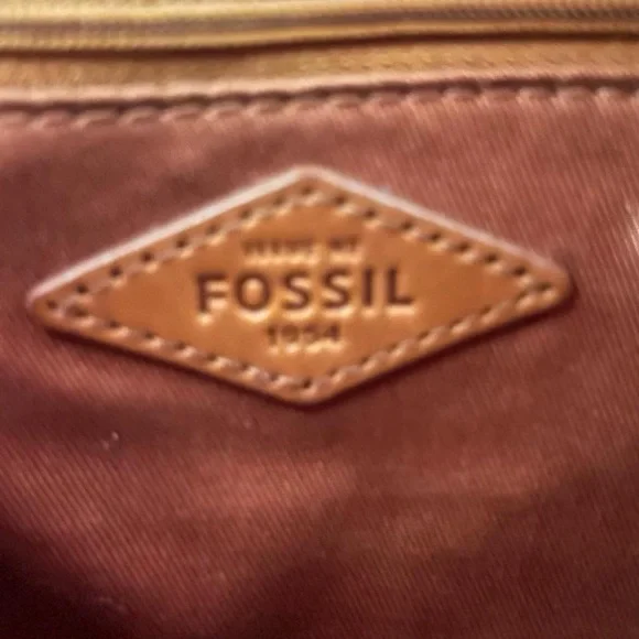 Fossil - Picture 4 of 12